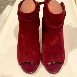 Rich, suede burgandy bootie with open toe and back.
